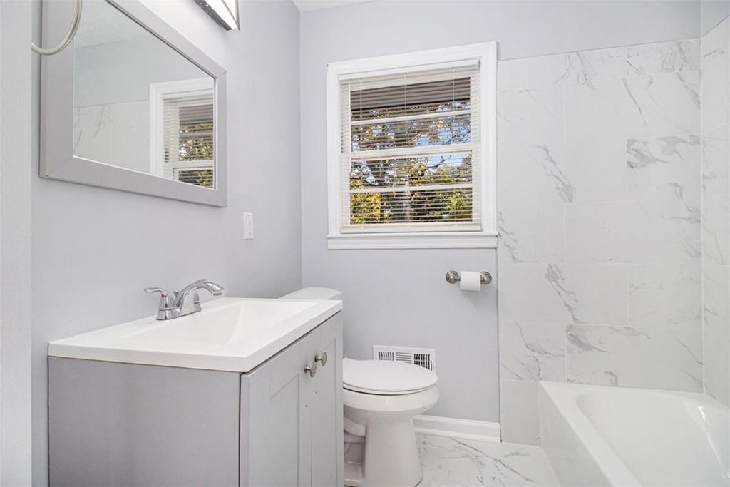 1399 Sagewood Circle Stone Mountain, GA 30083 - Photo 18 of 30