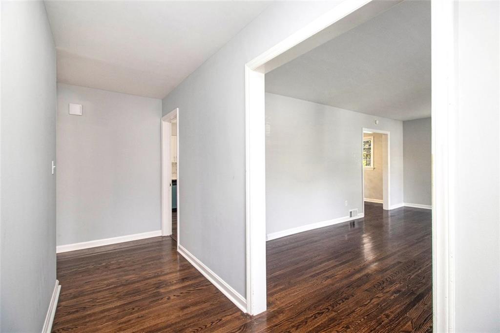 1399 Sagewood Circle Stone Mountain, GA 30083 - Photo 6 of 30