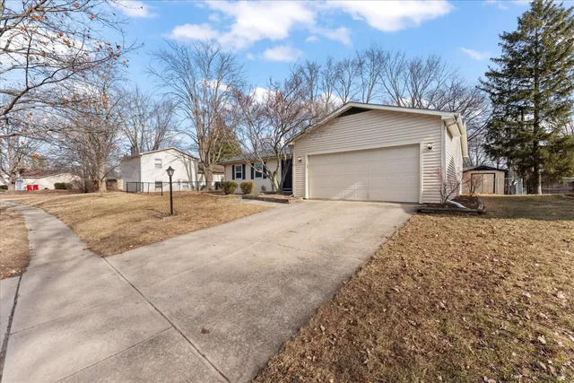 $229,900 | 1904 Scottsdale Drive, Champaign, IL 61821