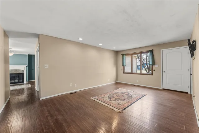 $229,900 | 1904 Scottsdale Drive, Champaign, IL 61821