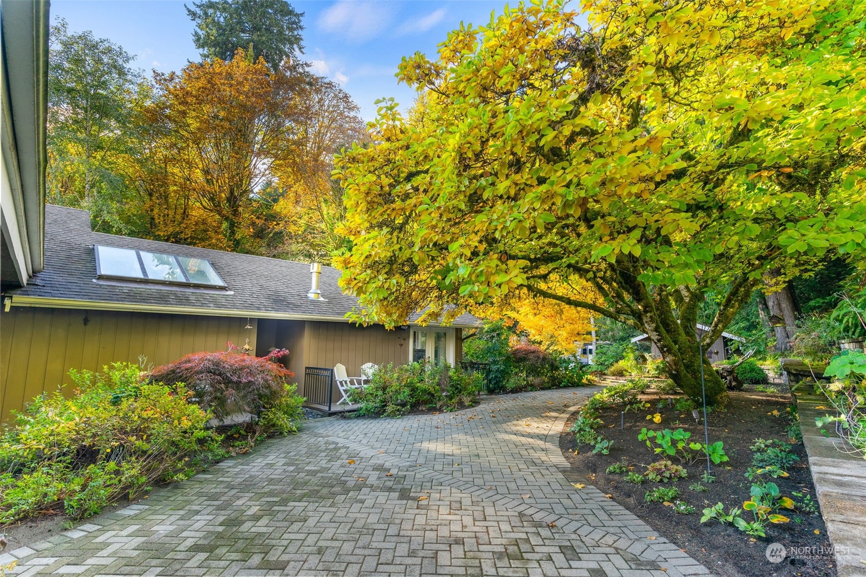 4154 Cooper Point Road Northwest Olympia, WA 98502 - Photo 36 of 40