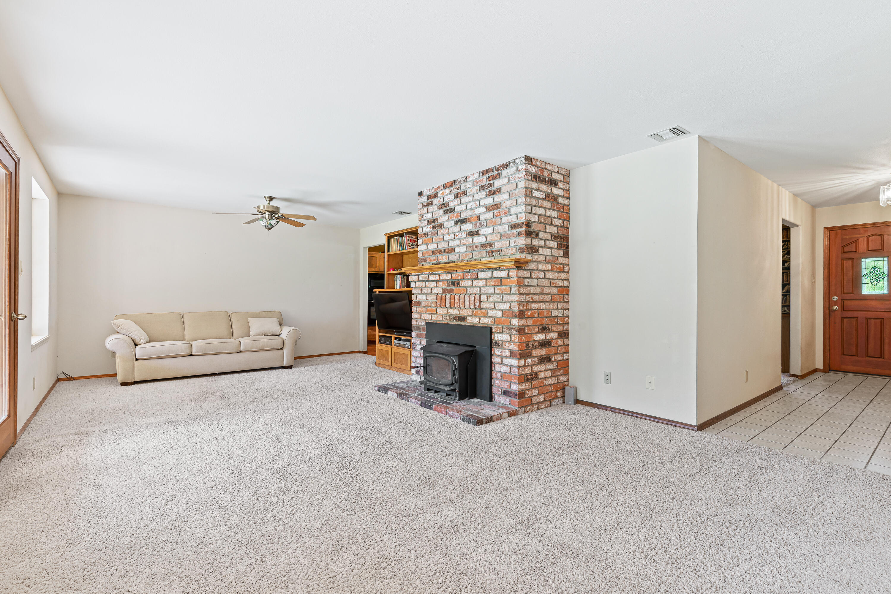 1494 Kubli Road Grants Pass, OR 97527 - Photo 7 of 67 9R9A3967