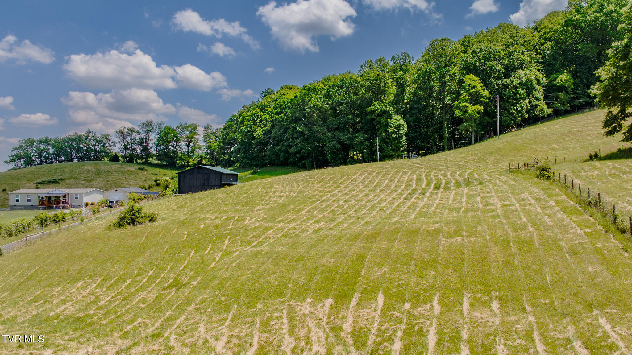11766 Rocky Hill Road Bristol, VA 24202 - Photo 59 of 67 dji_fly_20260520_132550_0647_17792978495