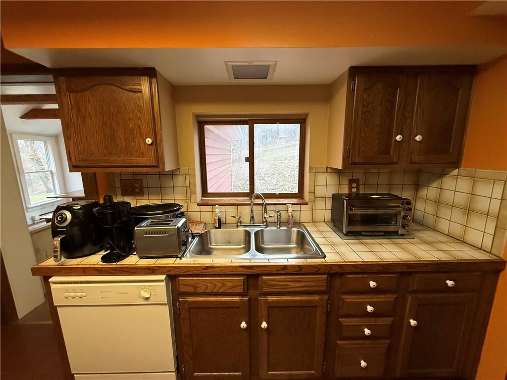 878 Bocktown Road Crescent, PA 15046 - Photo 13 of 39