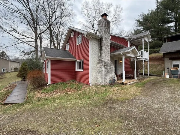 $180,000 | 878 Bocktown Road, Crescent, PA 15046
