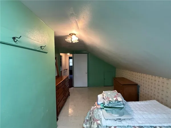 $180,000 | 878 Bocktown Road, Crescent, PA 15046