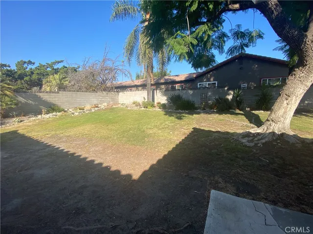 a ocean view with beach