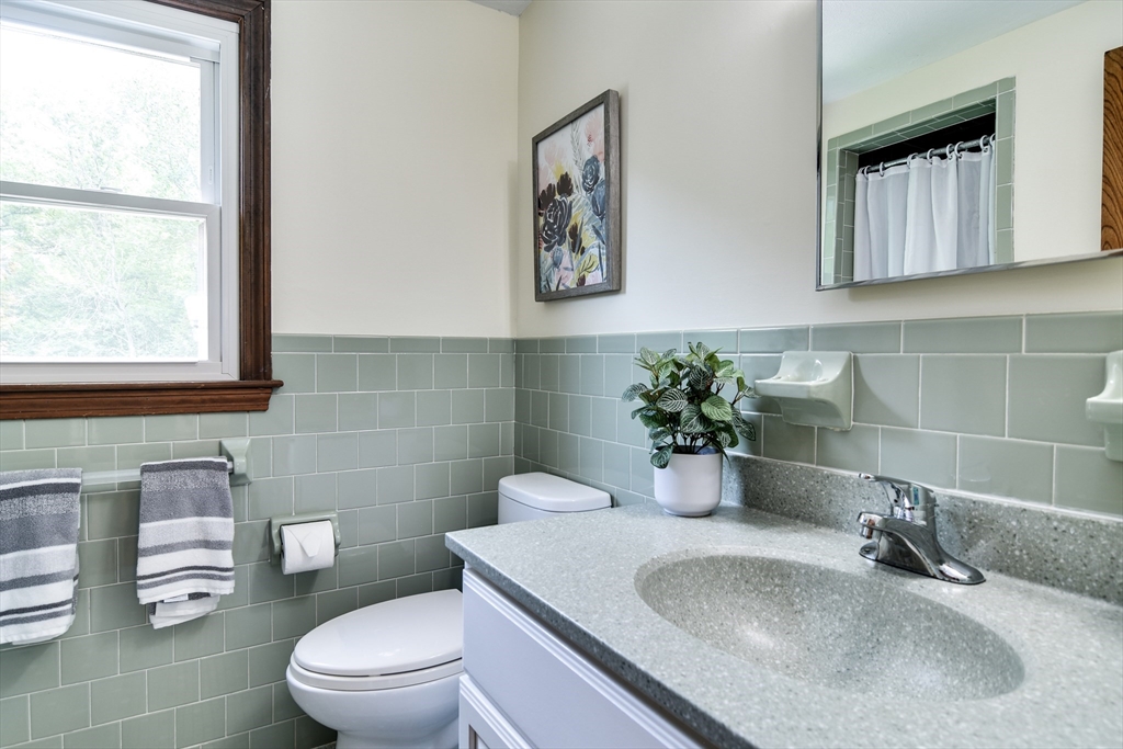 19 Swanson Road Framingham, MA 01701 - Photo 17 of 30