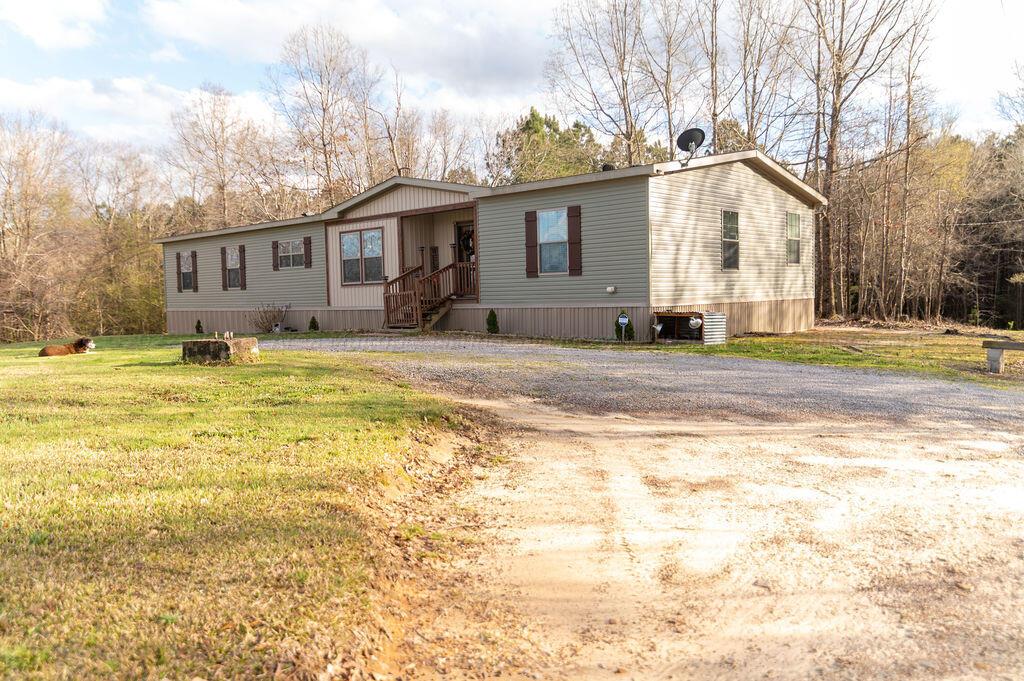 3301 Bird Farm Road Jasper, AL 35503 - Photo 10 of 43 Gallery Image 10