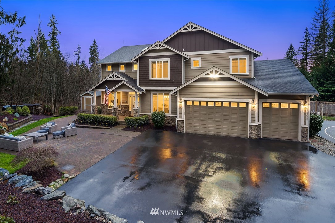 10150 Fay Road Northeast Carnation, WA 98014 - Photo 3 of 40 Gallery Image 3