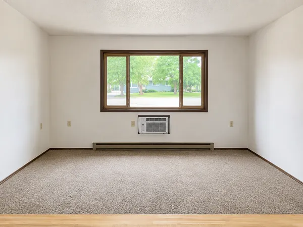 $730 | 1001 Highland Ridge, Unit 2, Watson, MN 56295