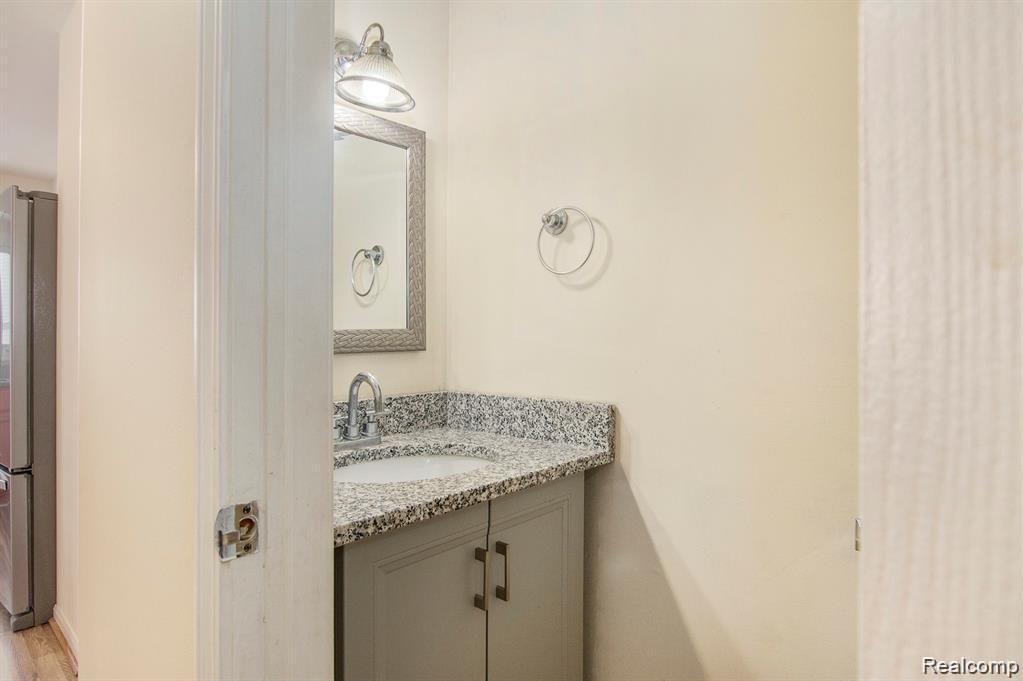 1615 Colony Drive Rochester Hills, MI 48307 - Photo 12 of 28
