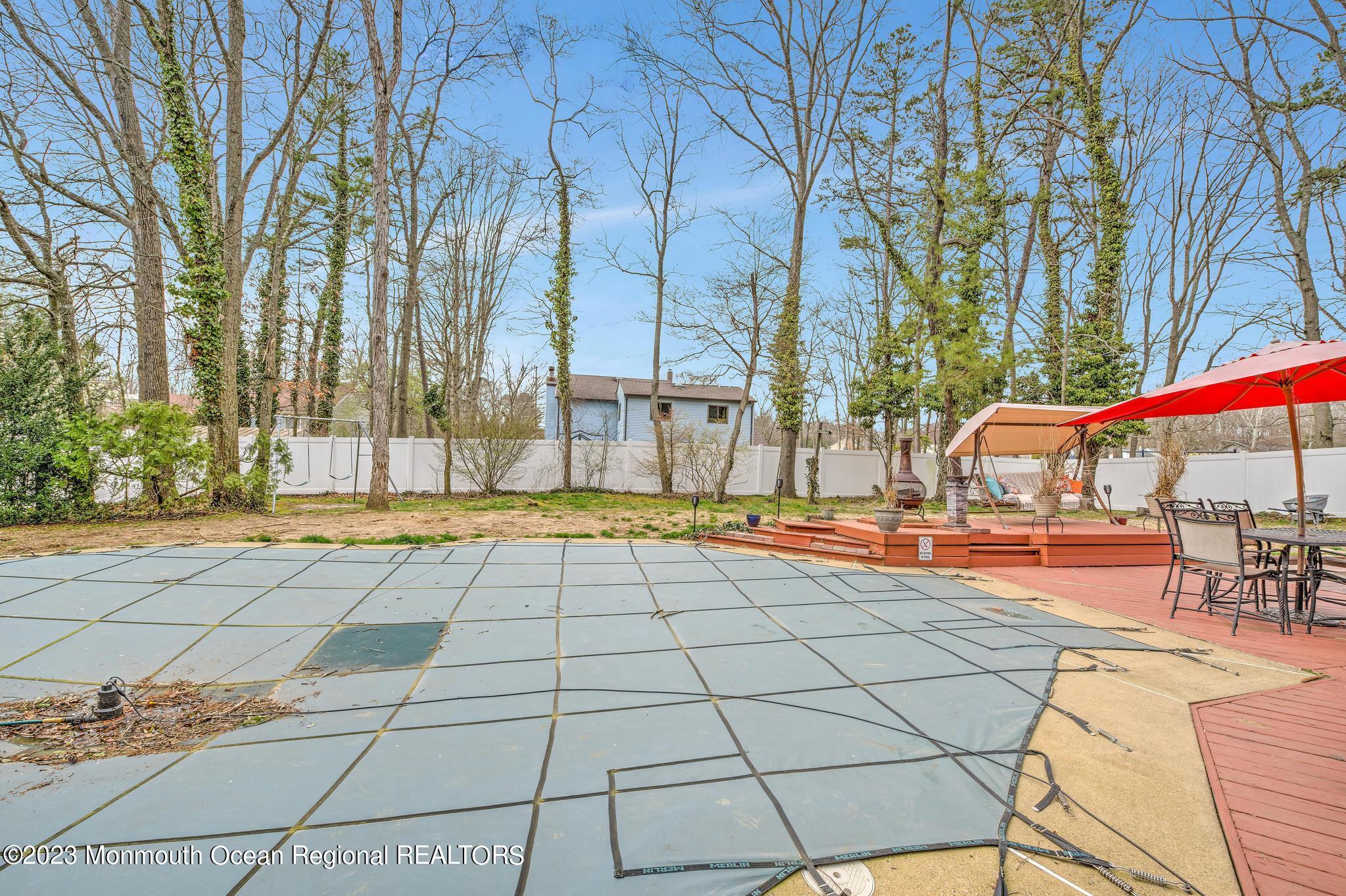 39 Chelsea Road Jackson, NJ 08527 - Photo 4 of 25 pool