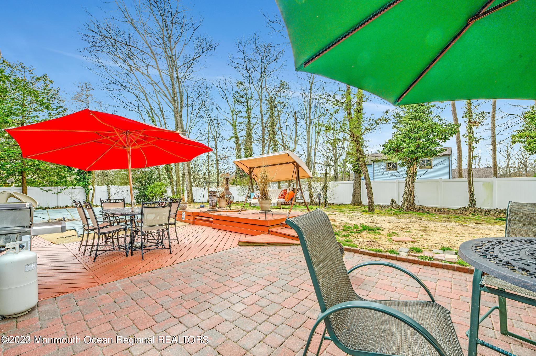 39 Chelsea Road Jackson, NJ 08527 - Photo 7 of 25 patio