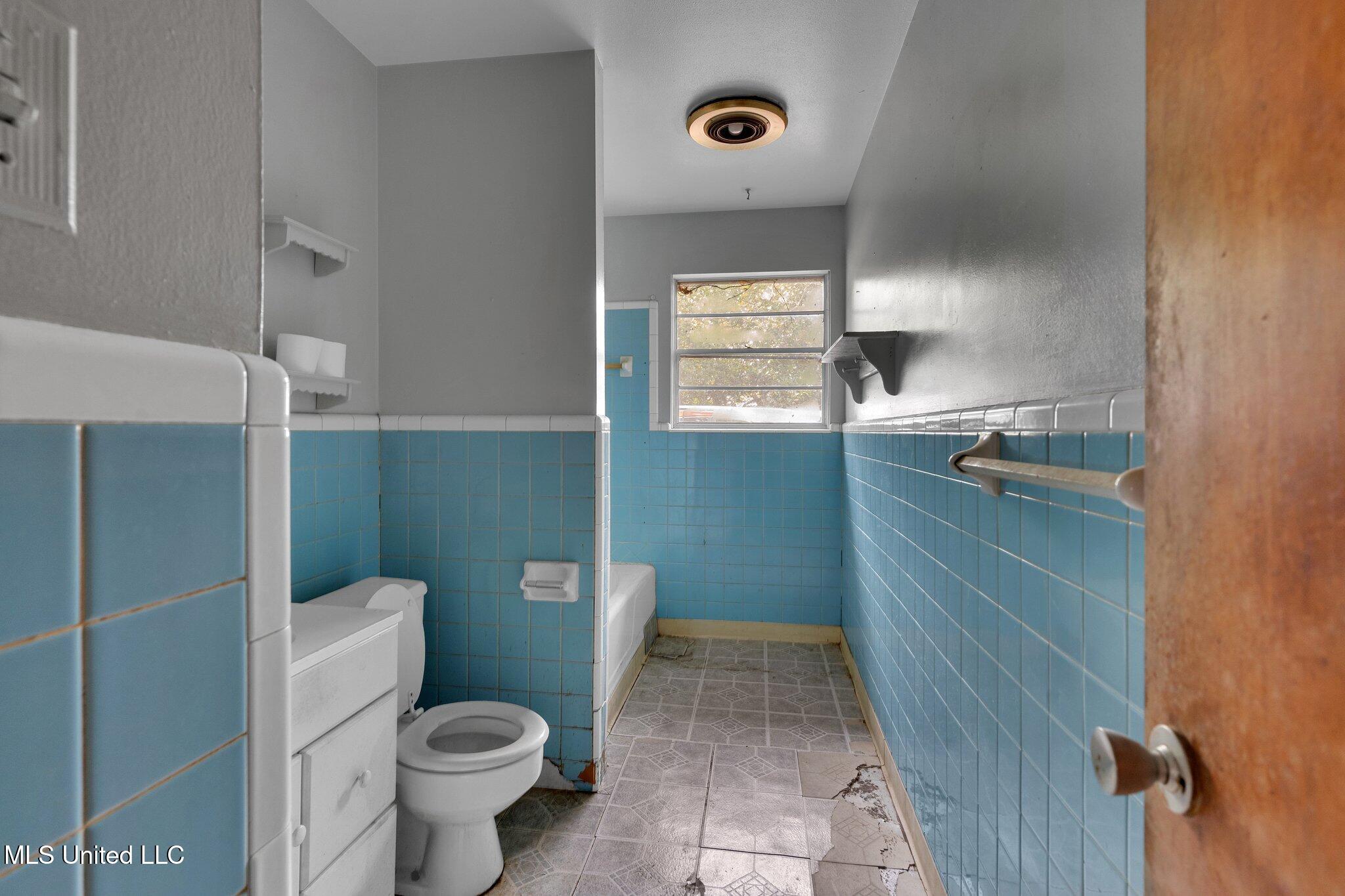 6357 Malory Drive Ocean Springs, MS 39564 - Photo 15 of 23 15-web-or-mls-6357 Marlory dr ocean spri