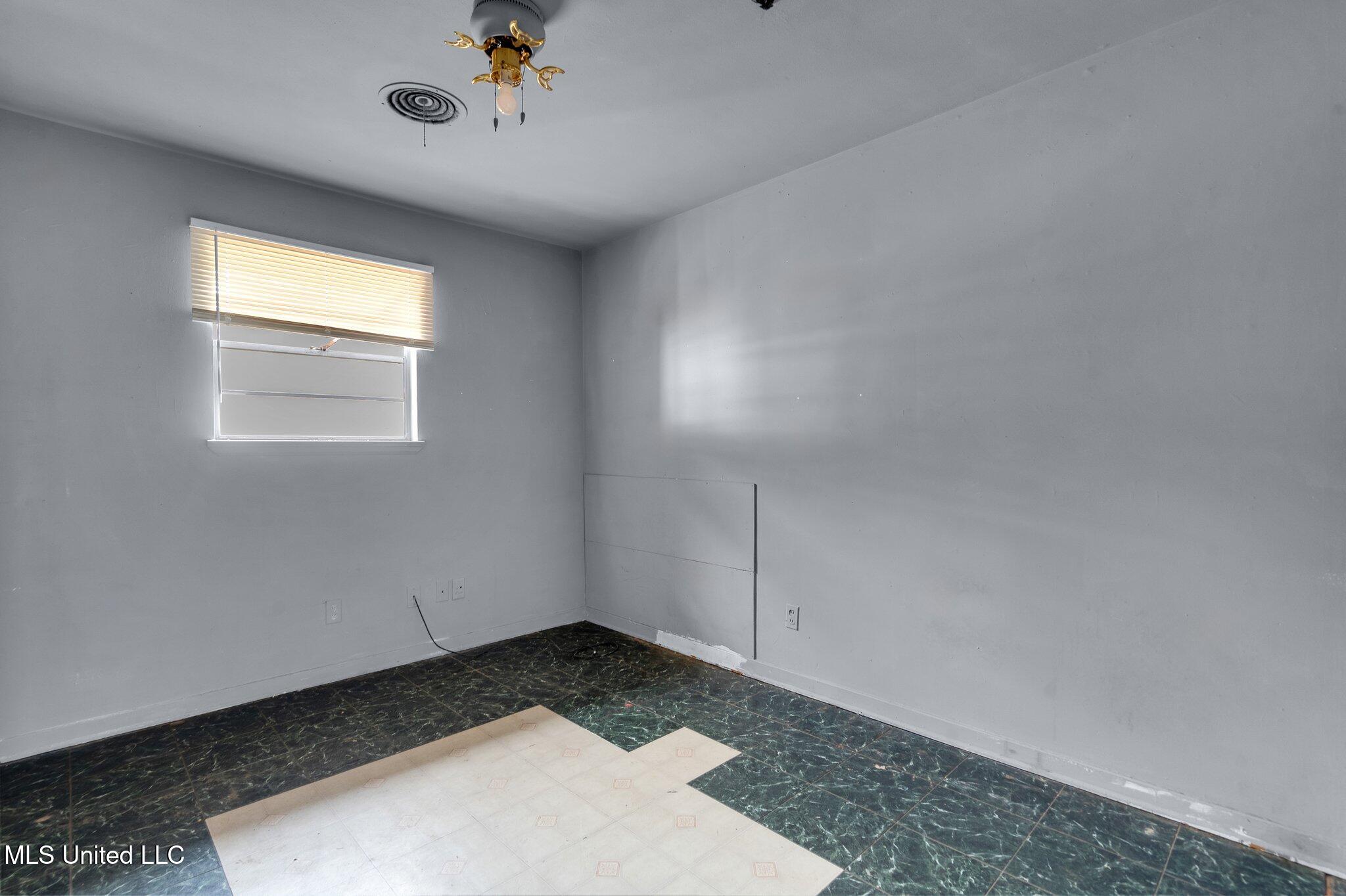 6357 Malory Drive Ocean Springs, MS 39564 - Photo 16 of 23 16-web-or-mls-6357 Marlory dr ocean spri