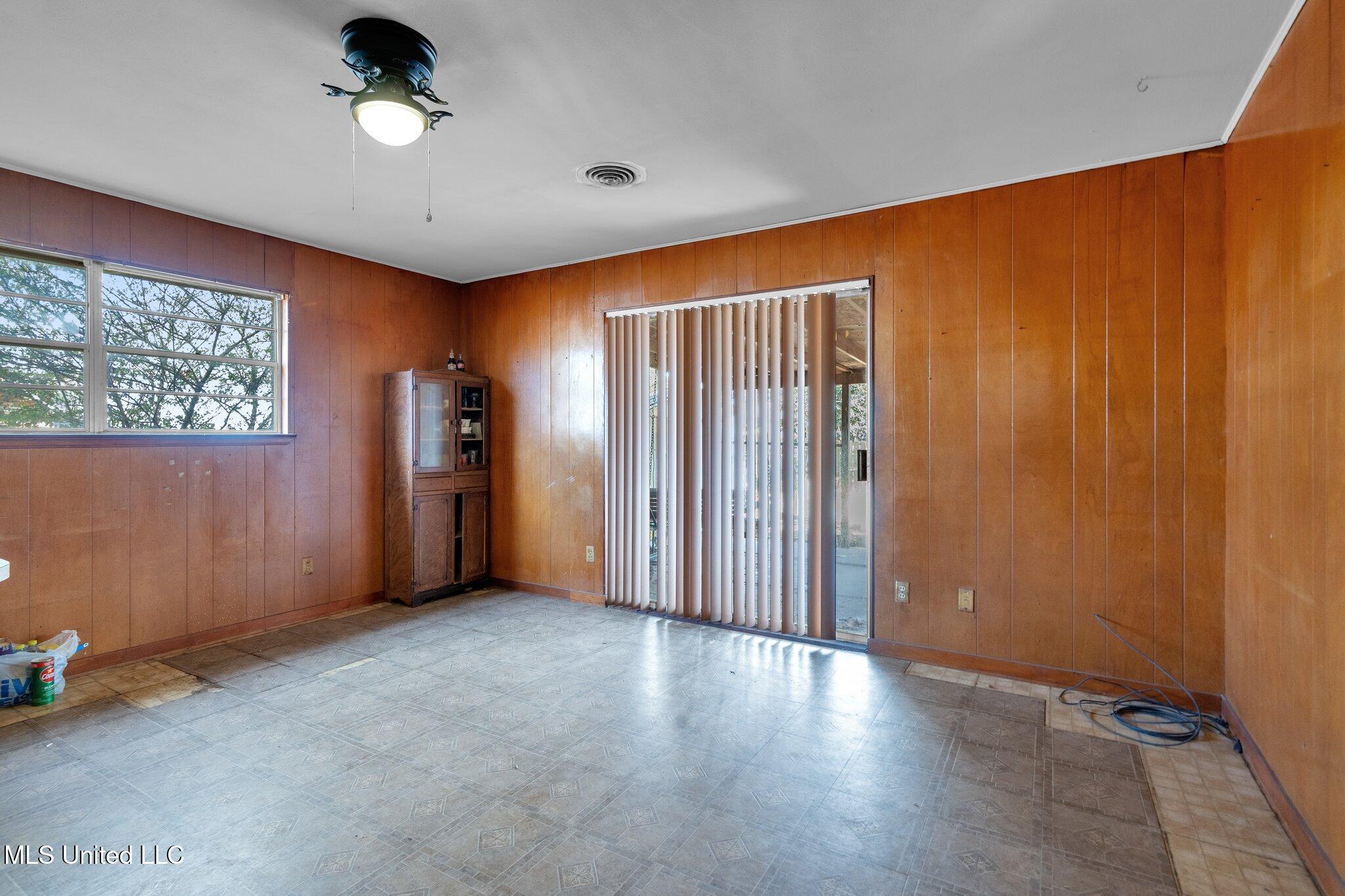 6357 Malory Drive Ocean Springs, MS 39564 - Photo 9 of 23 9-web-or-mls-6357 Marlory dr ocean sprin