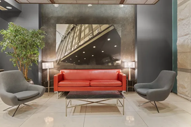 $1,600,000 | 600 North Kingsbury Street, Unit 506, Chicago, IL 60654