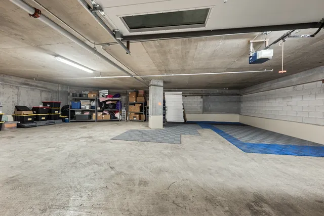 $1,600,000 | 600 North Kingsbury Street, Unit 506, Chicago, IL 60654