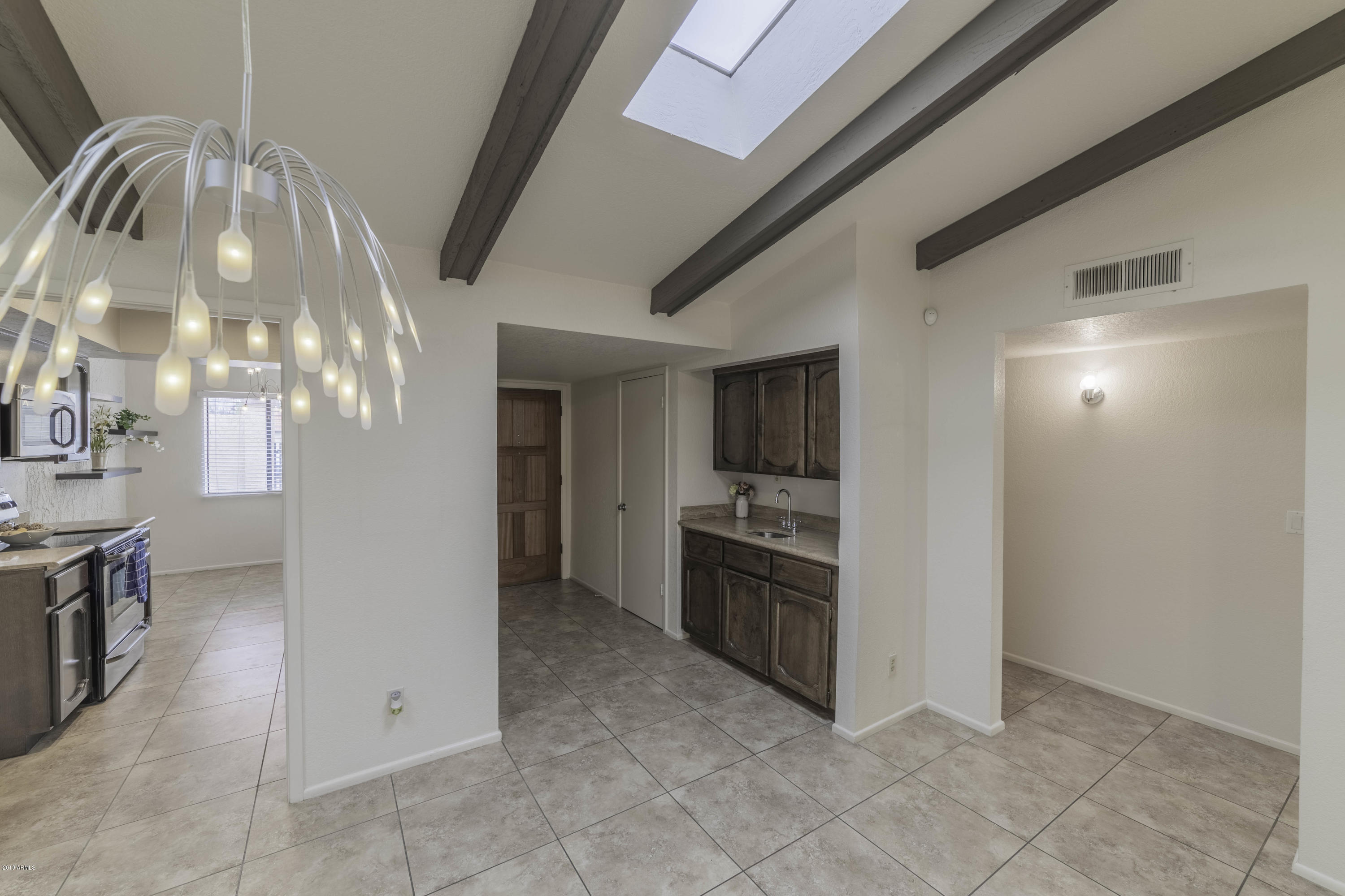 5100 North Miller Road, Unit 43 Scottsdale, AZ 85250 - Photo 6 of 25 5100 N Miller Rd #43-9527-HDR