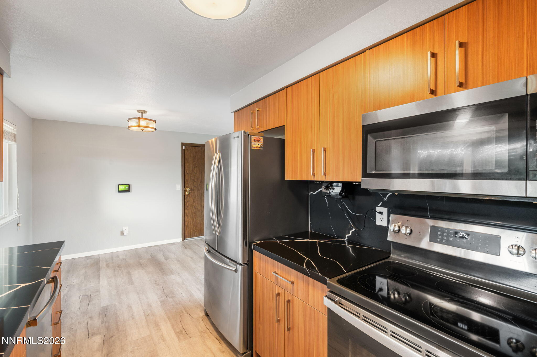 2255 Dakota Way Reno, NV 89506 - Photo 11 of 36 20-web-or-mls-DSC01873