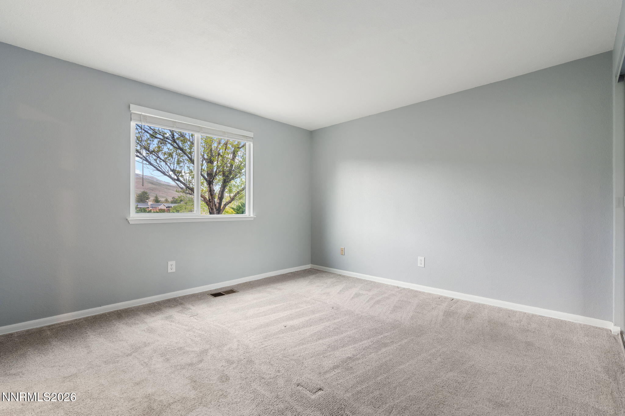 2255 Dakota Way Reno, NV 89506 - Photo 21 of 36 21-web-or-mls-DSC01788