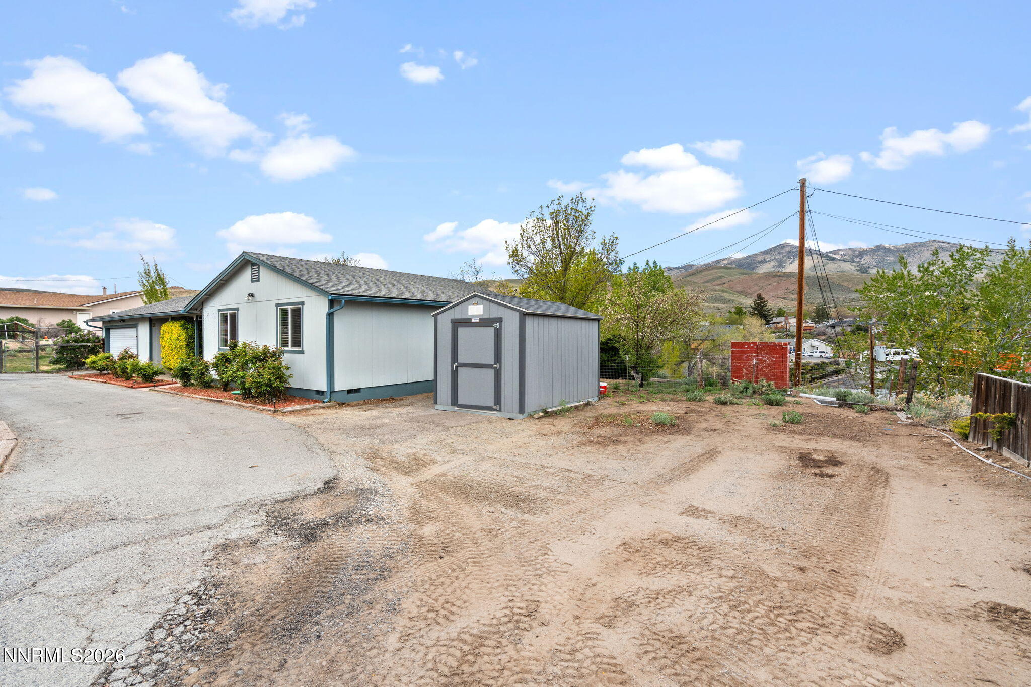 2255 Dakota Way Reno, NV 89506 - Photo 5 of 36 3-web-or-mls-DSC01978