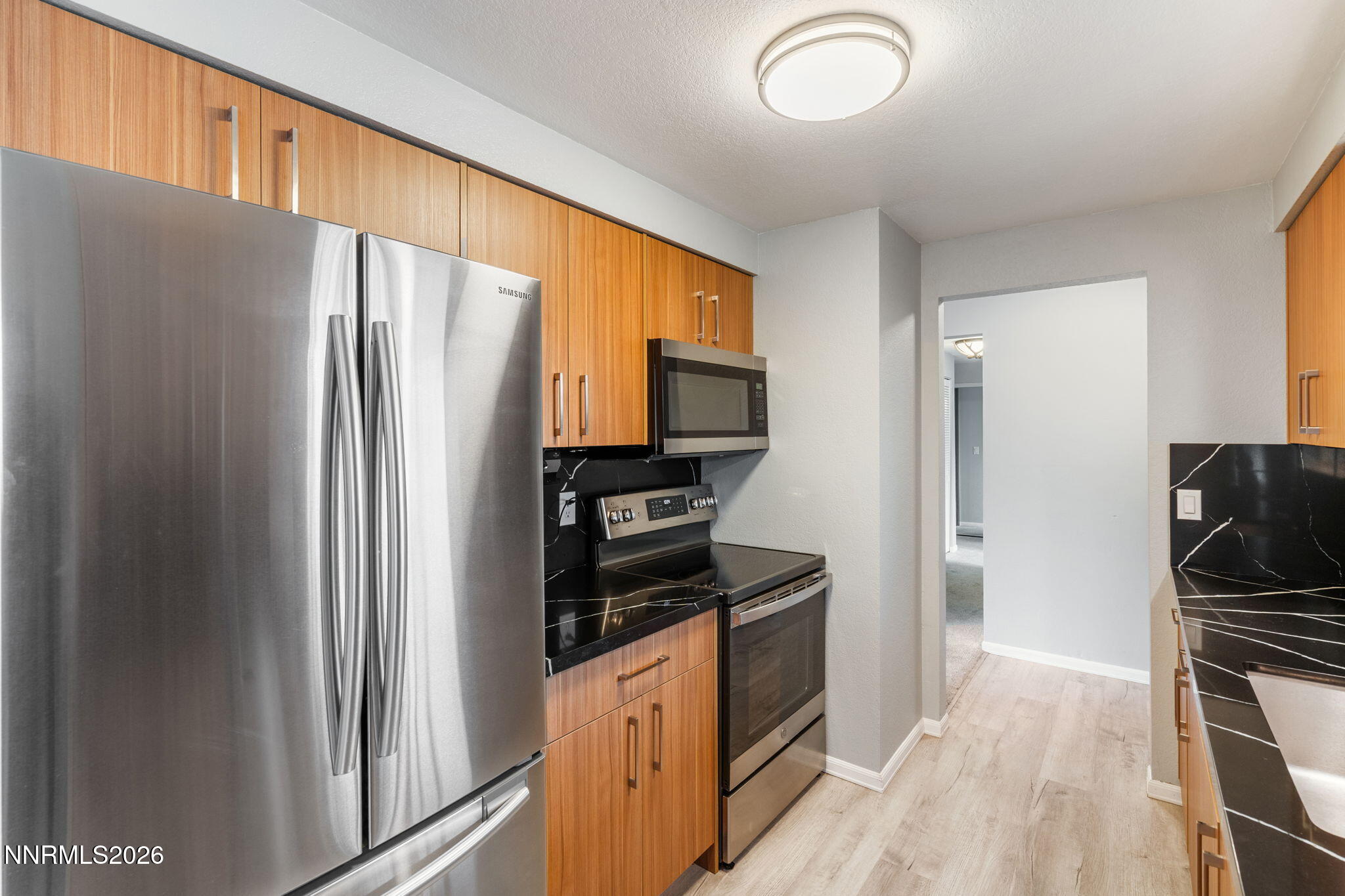 2255 Dakota Way Reno, NV 89506 - Photo 10 of 36 19-web-or-mls-DSC01868