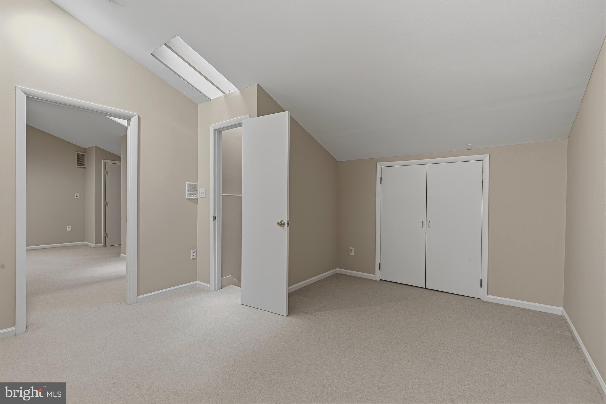 5196 27th Street Northwest Washington, DC 20008 - Photo 53 of 68 a view of an empty room
