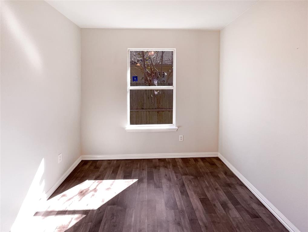 13718 Vida Lane Dallas, TX 75253 - Photo 8 of 16