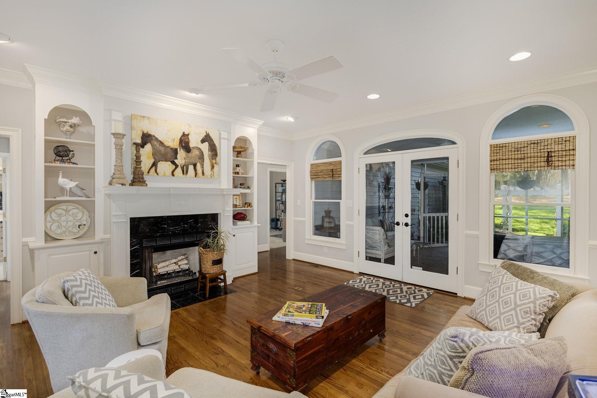 116 Hunters Run Greenville, SC 29615 - Photo 3 of 36 Gallery Image 3