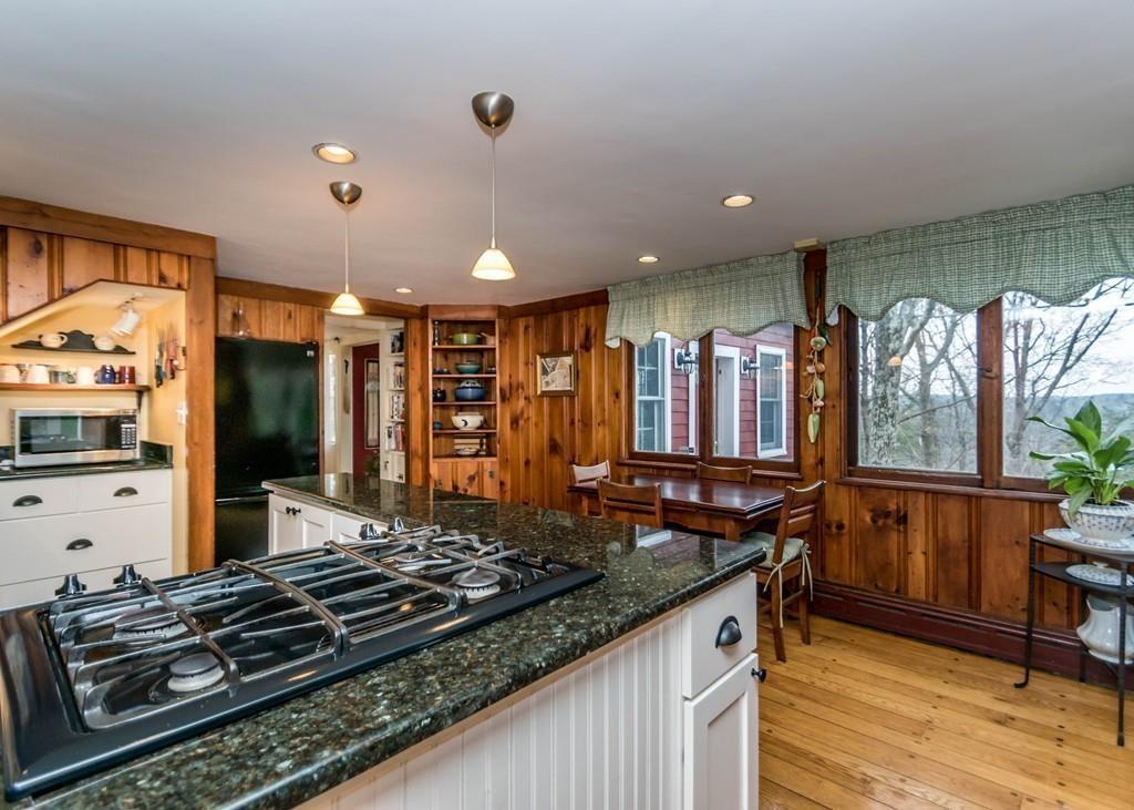 112 Wetherbee Road Waltham, MA 02453 - Photo 6 of 39