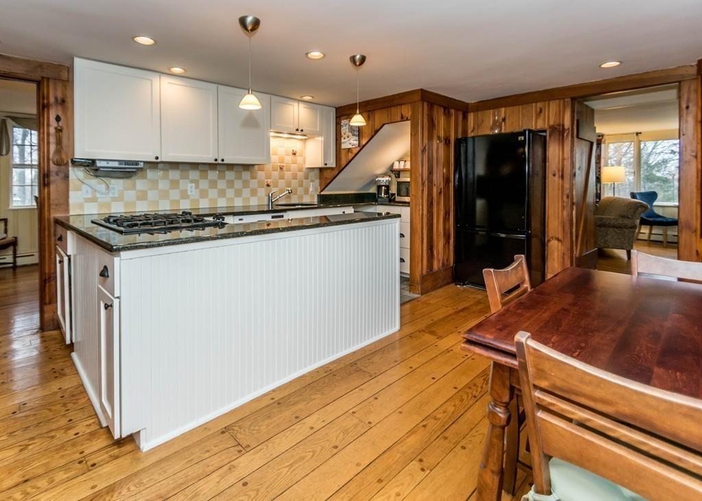 112 Wetherbee Road Waltham, MA 02453 - Photo 8 of 39