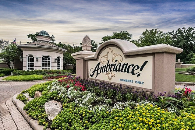 201 Ambriance Drive Burr Ridge, IL 60527 - Photo 2 of 43