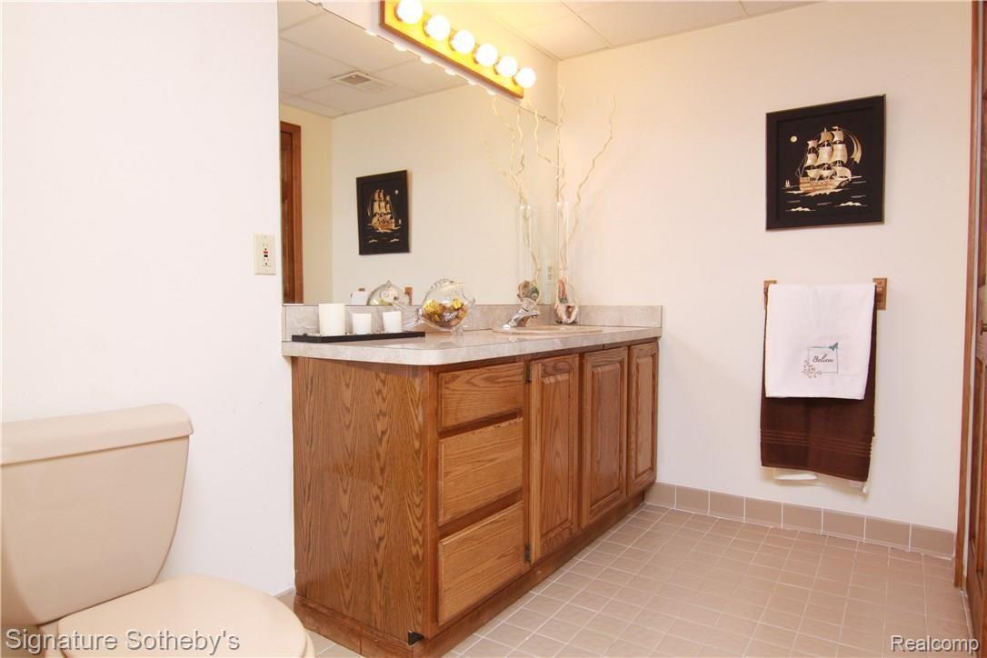 30895 Country Ridge Circle Farmington, MI 48331 - Photo 30 of 43 Lower Level Full Bath