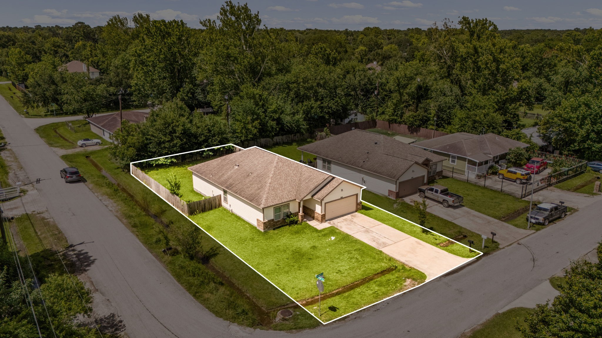5601 Howell Street Houston, TX 77032 - Photo 2 of 27