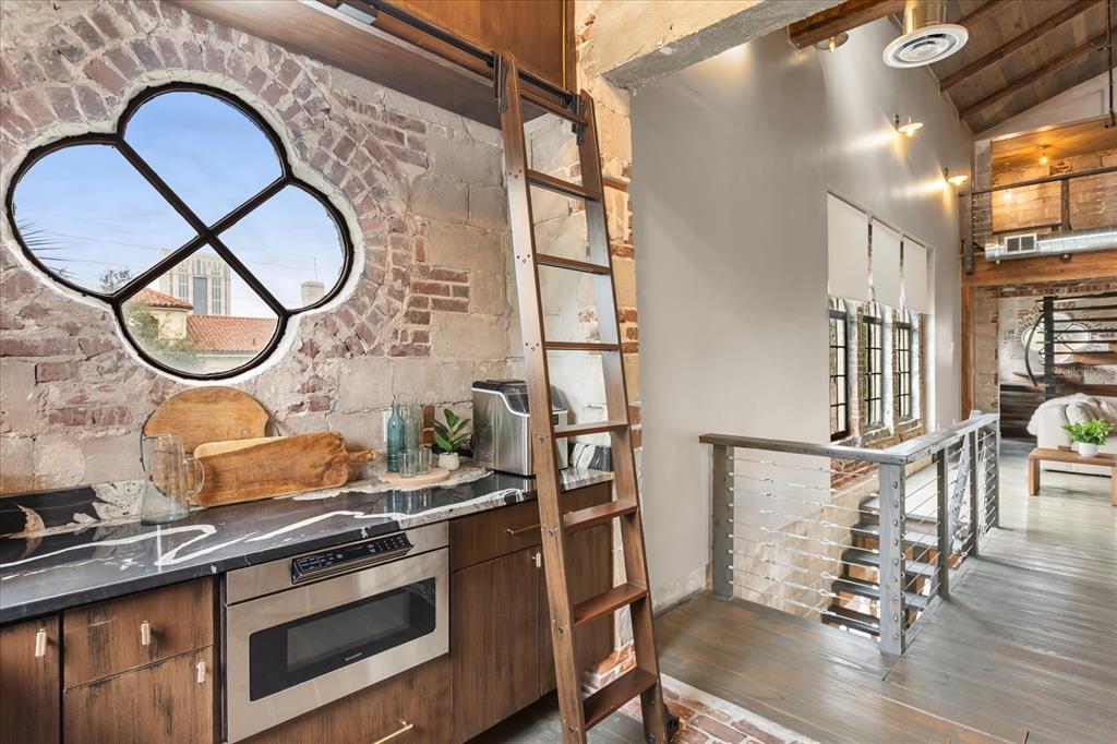 601 East Ridgewood Street Orlando, FL 32803 - Photo 15 of 86