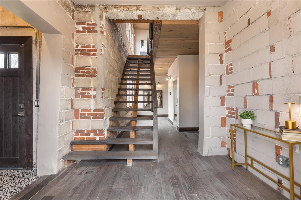 601 East Ridgewood Street Orlando, FL 32803 - Photo 19 of 86