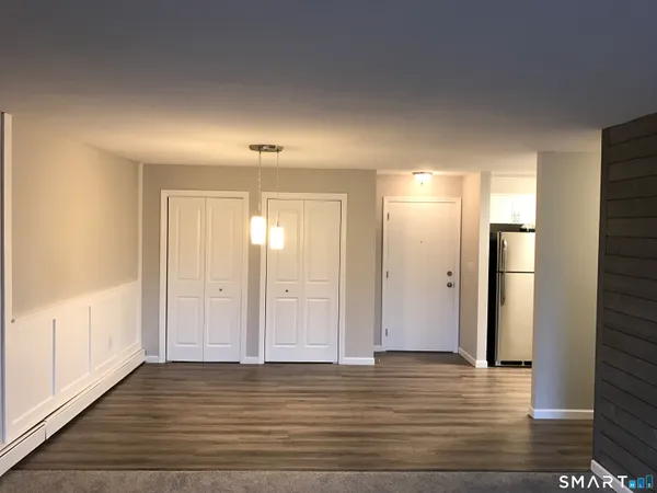 $269,000 | 1218 Cromwell Hills Drive, Unit 1218, Cromwell, CT 06416