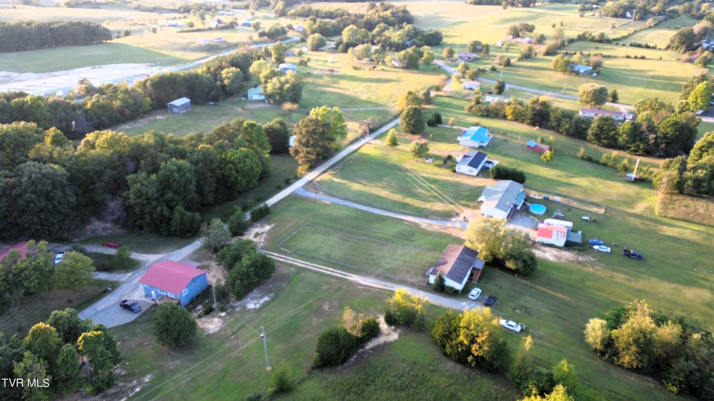 195 Back Creek Road Greeneville, TN 37743 - Photo 15 of 48 195 Back Creek Rd