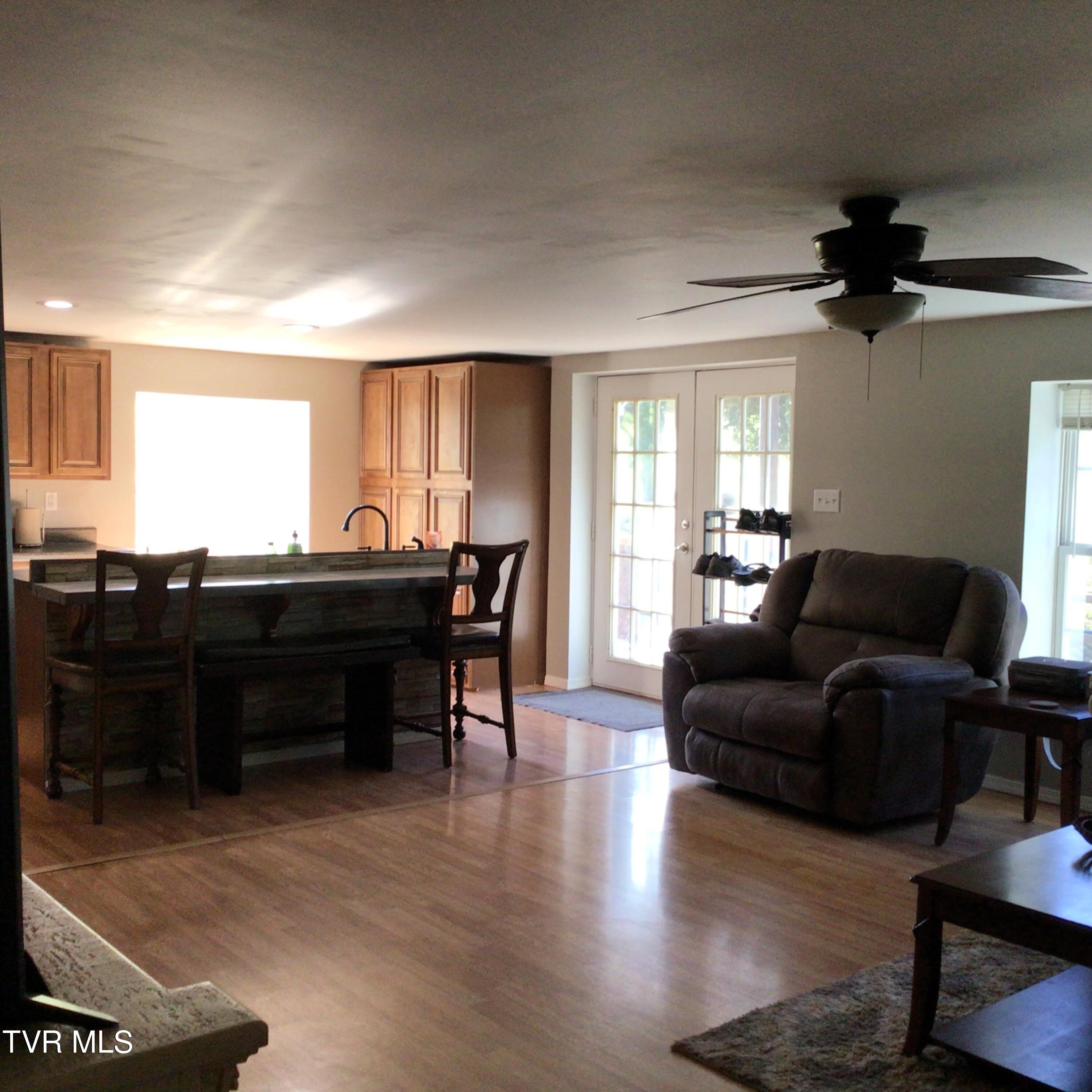 195 Back Creek Road Greeneville, TN 37743 - Photo 20 of 48 195 Back Creek Rd