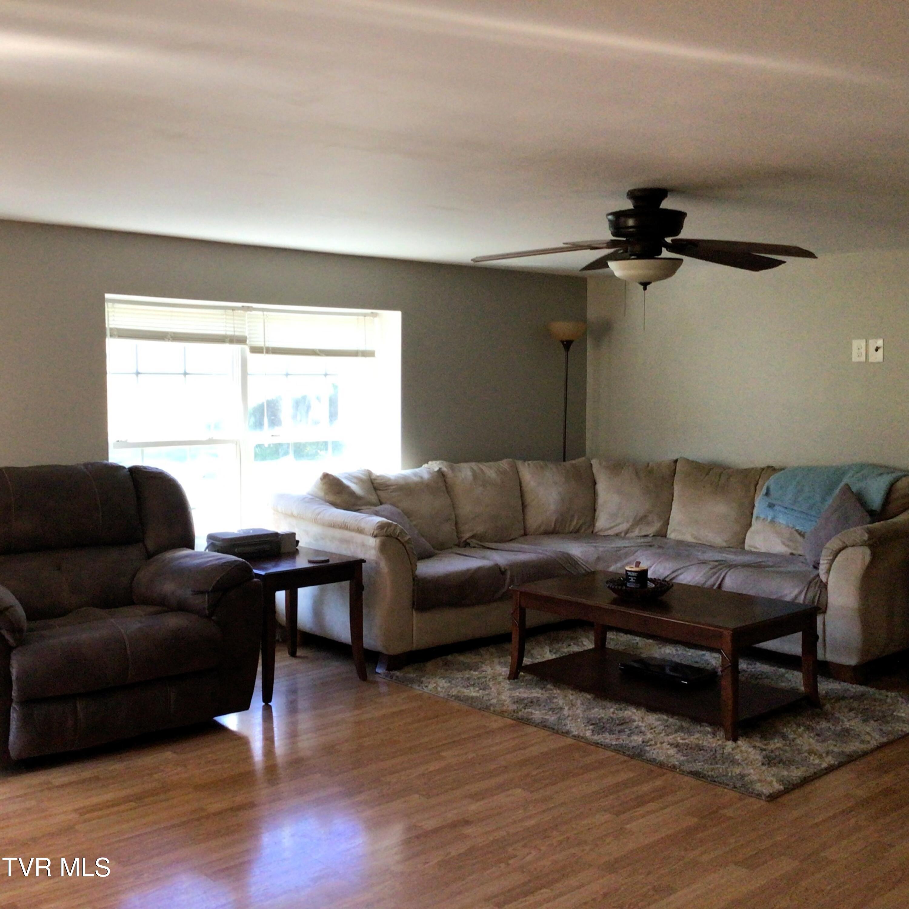 195 Back Creek Road Greeneville, TN 37743 - Photo 21 of 48 195 Back Creek Rd