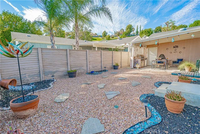 $307,000 | 20164 Crest View Drive, Canyon Country, CA 91351