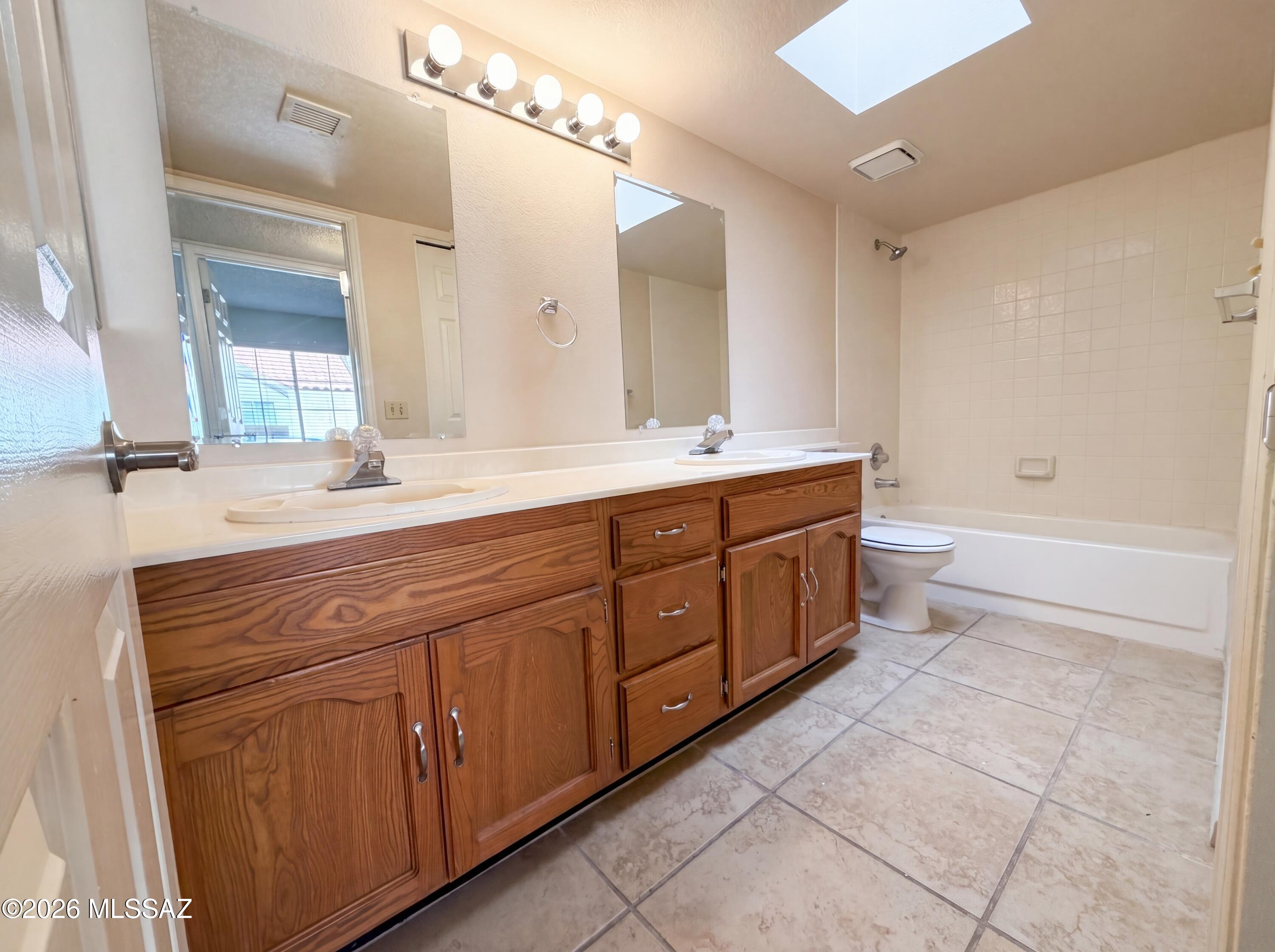 1200 East River Road, Unit C37 Tucson, AZ 85718 - Photo 13 of 18