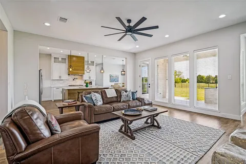 $629,000 | 2904 Terrytown Drive, Ennis, TX 75119