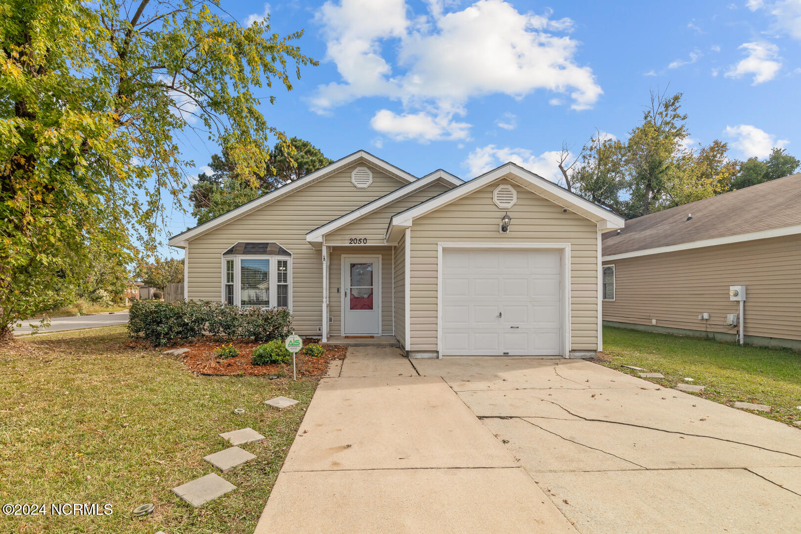 2050 Foxhorn Road Jacksonville, NC 28546 - Photo 1 of 40 1