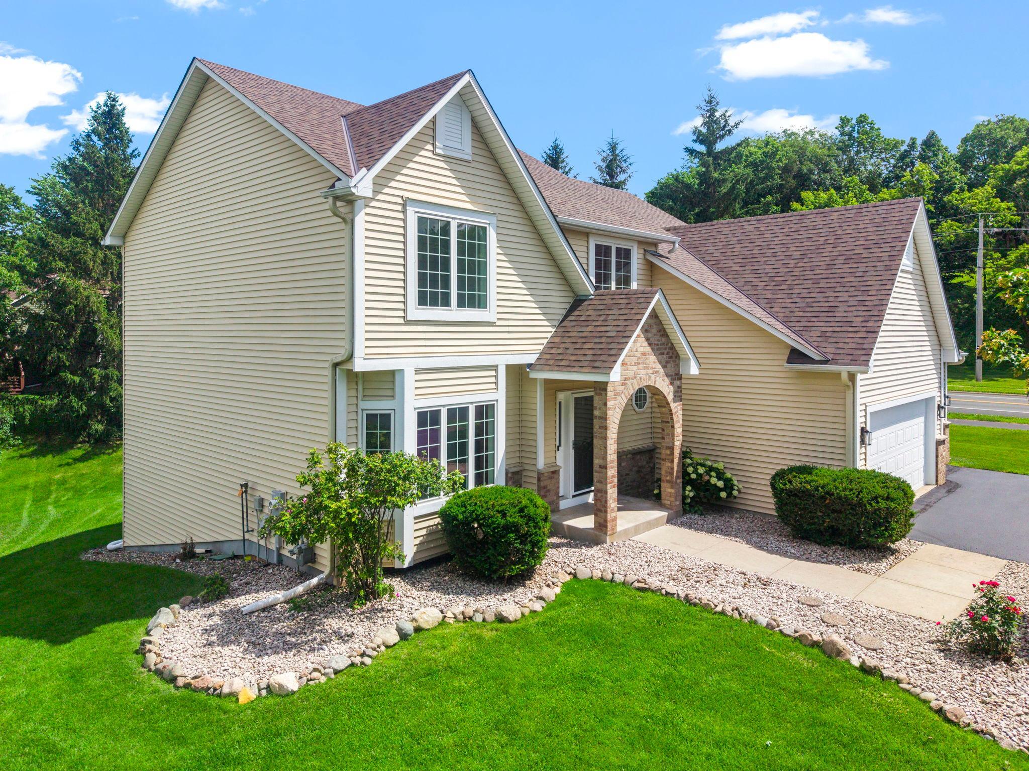 1744 Mathias Road Shakopee, MN 55379 - Photo 3 of 81