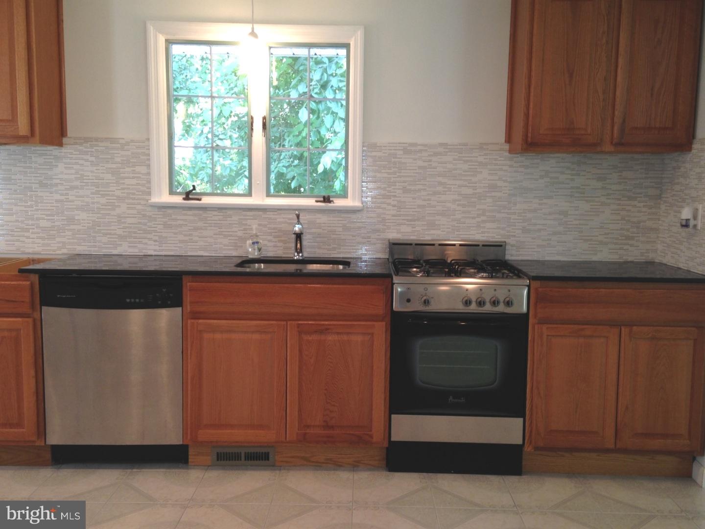 333 Bridgeboro Road Moorestown, NJ 08057 - Photo 3 of 23