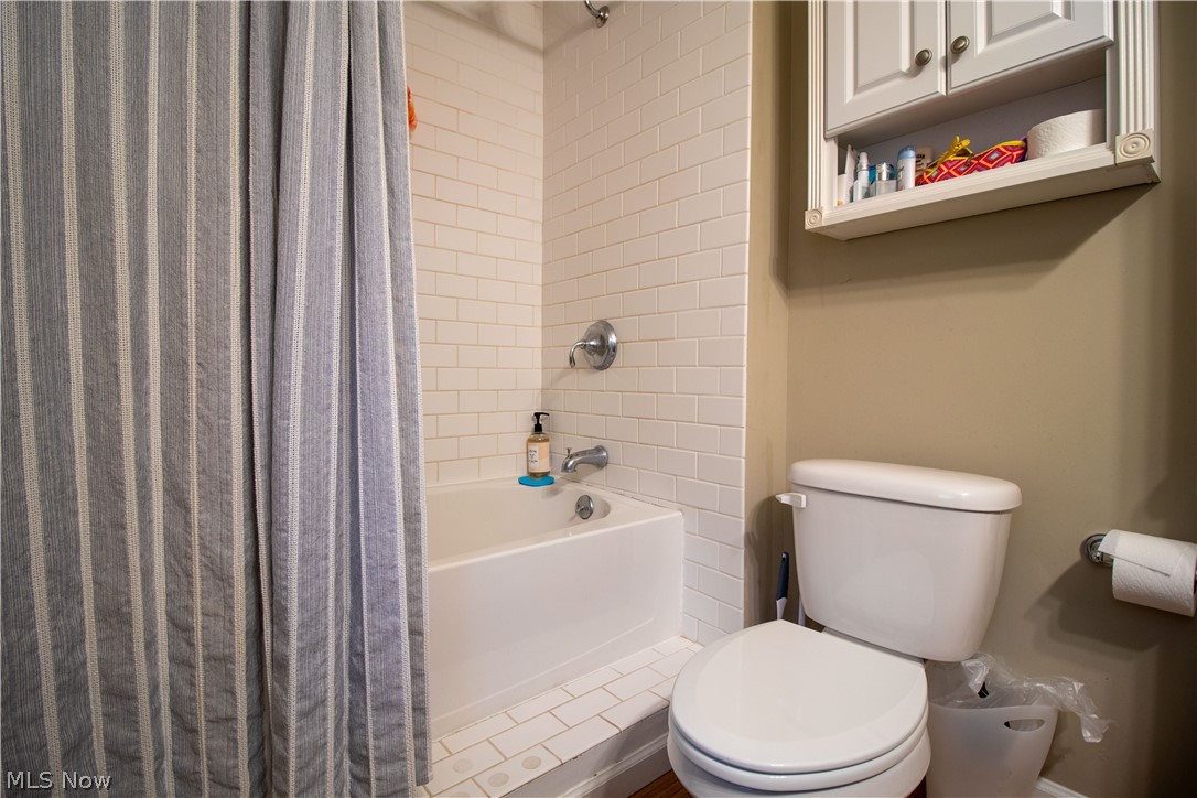 3054 Yorkshire Road Cleveland, OH 44118 - Photo 24 of 35 Gallery Image 24