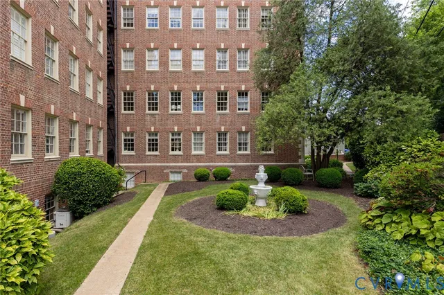 $219,000 | 5621 Cary Street Road, Unit U300, Richmond, VA 23226